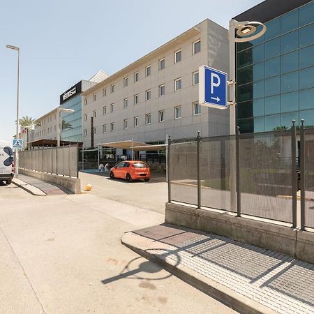 Apartment With Free Parking And Pool Bormujos Buitenkant foto